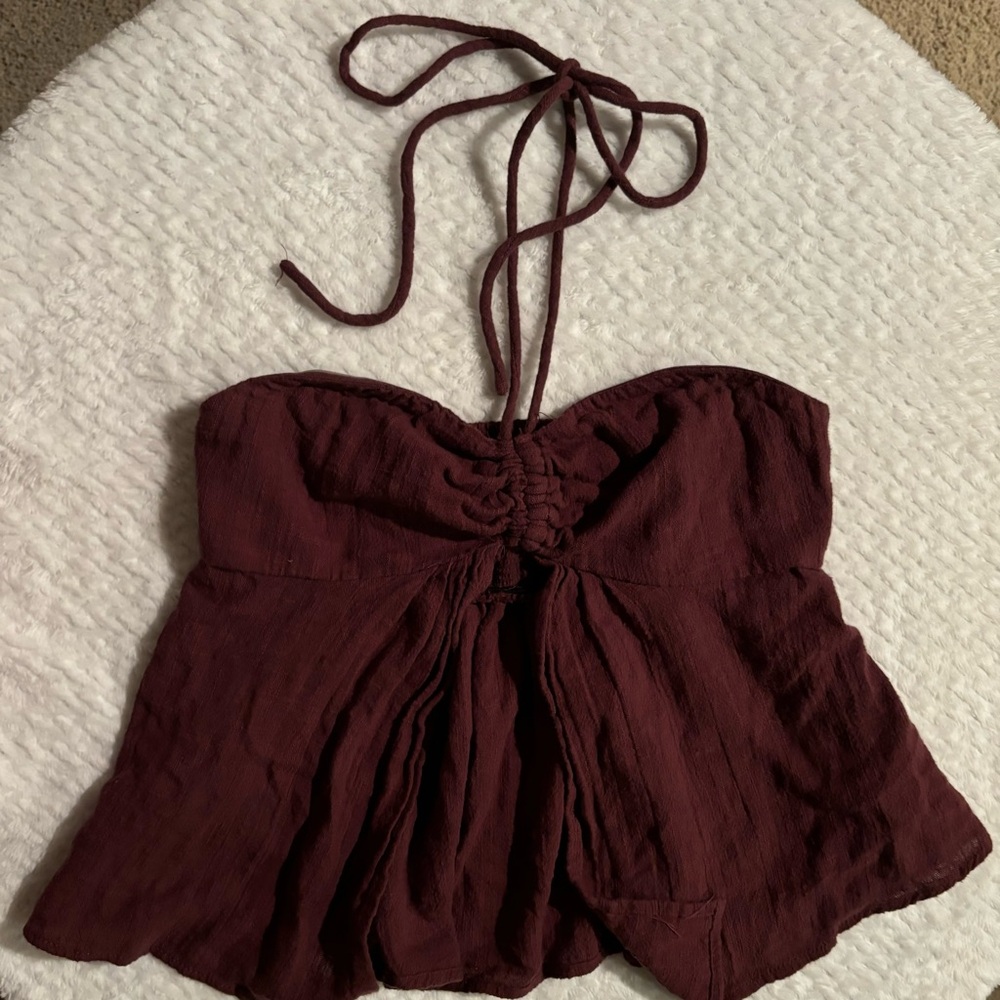 Styled various ways. urban outfitters top that is no longer in stock online